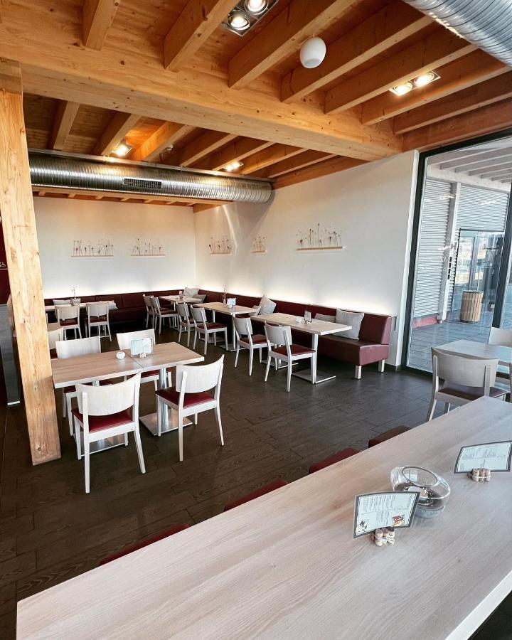 Oberwornitz Auszeit Cafe & Hotel מראה חיצוני תמונה