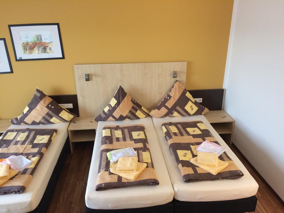 Oberwornitz Auszeit Cafe & Hotel מראה חיצוני תמונה