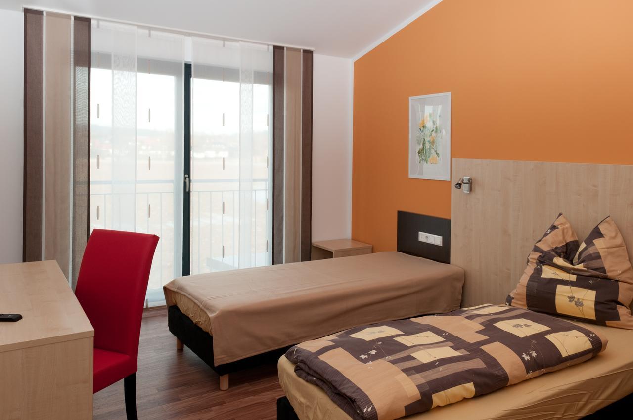 Oberwornitz Auszeit Cafe & Hotel חדר תמונה